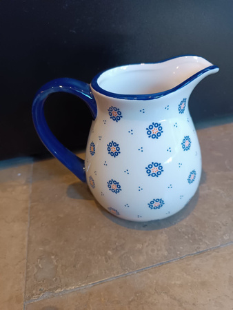 ETNO milk jug