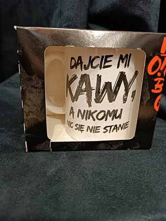 Kubek dajcie mi kawy a nikomu nic się nie stanie