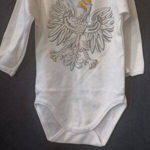 Body dziecice z Orem dugi rkaw Kolor: Biay Nadruk: Orze Rodzaj nadruku: Sitodruk Rozmiar: 62