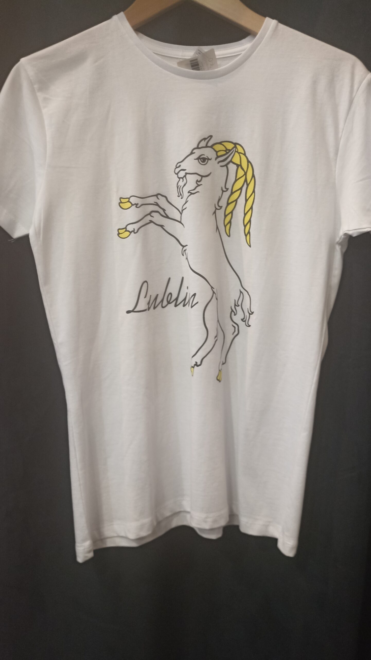 Koszulka Damska Kozioek Biaa Kolor: Biay Nadruk: Herb Rodzaj nadruku: Sitodruk Rozmiar: L