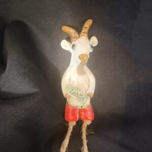 Koziołek- figurka ceramiczna z zawieszką